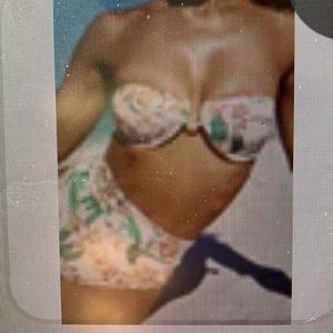 Monday Swimwear Cala Conta Top - Peach Floral.
